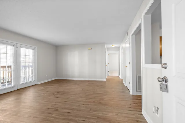 $995 | 230 Timber Ct Drive, Unit E, Clarksville, TN 37043