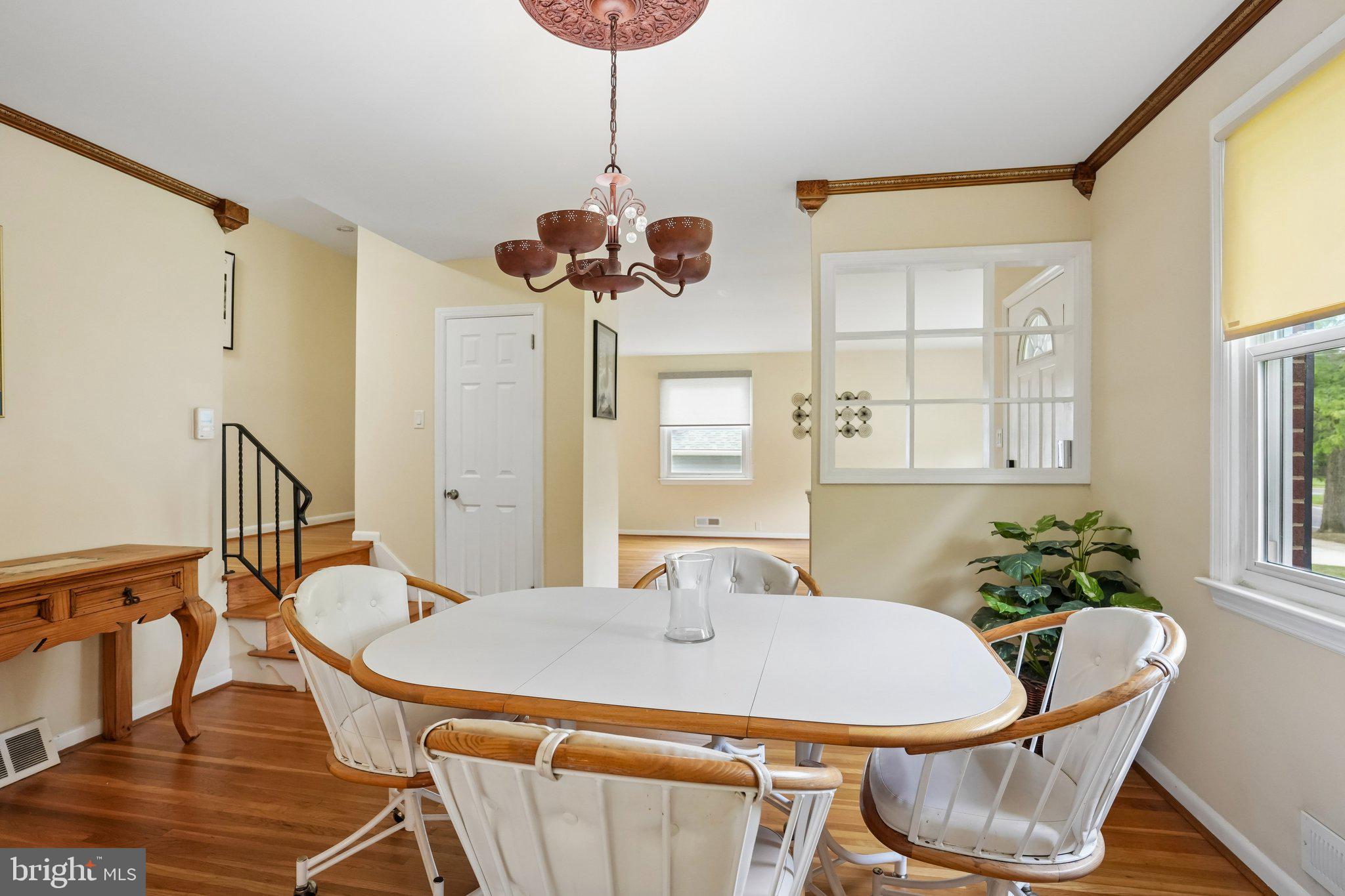 203 Covered Bridge Road Cherry Hill, NJ 08034 - Photo 11 of 30 Dining