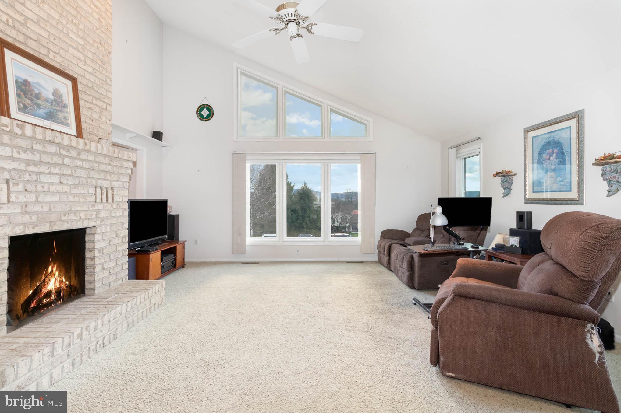 60 Hill Top Road Halifax, PA 17032 - Photo 4 of 48