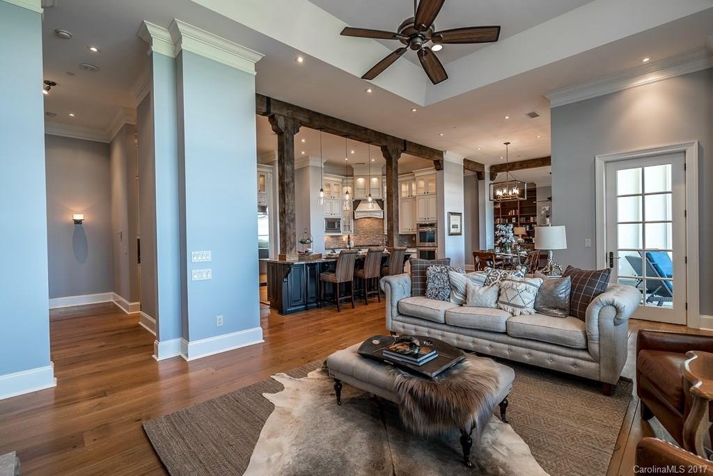 2823 Providence Road, Unit 381 Charlotte, NC 28211 - Photo 16 of 24 Gallery Image 16