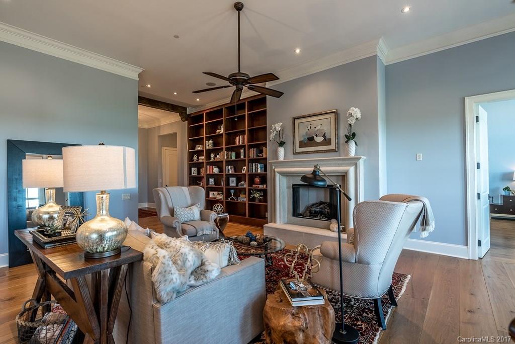 2823 Providence Road, Unit 381 Charlotte, NC 28211 - Photo 10 of 24 Gallery Image 10