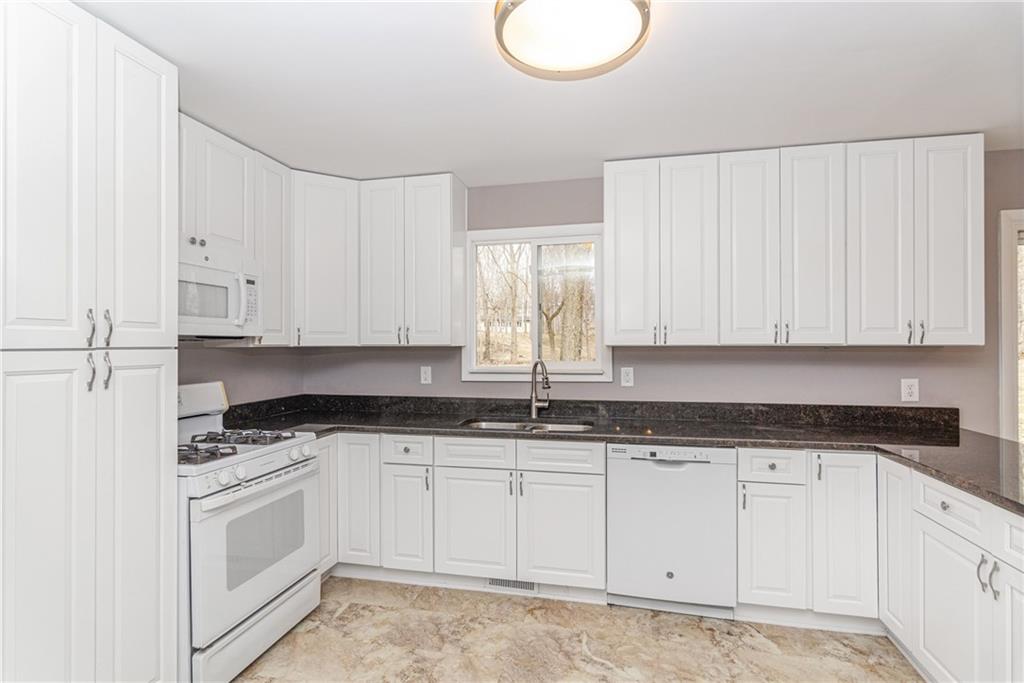 11928 Hoster Road Carmel, IN 46033 - Photo 13 of 27 Gallery Image 13