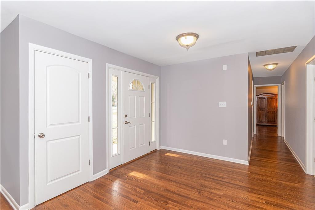 11928 Hoster Road Carmel, IN 46033 - Photo 3 of 27 Gallery Image 3