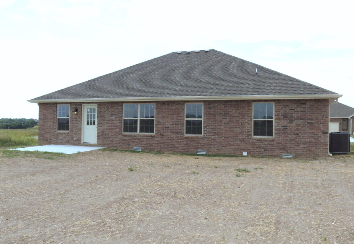 3761 West Riley Street Bolivar, MO 65613 - Photo 30 of 30 IMG_8343