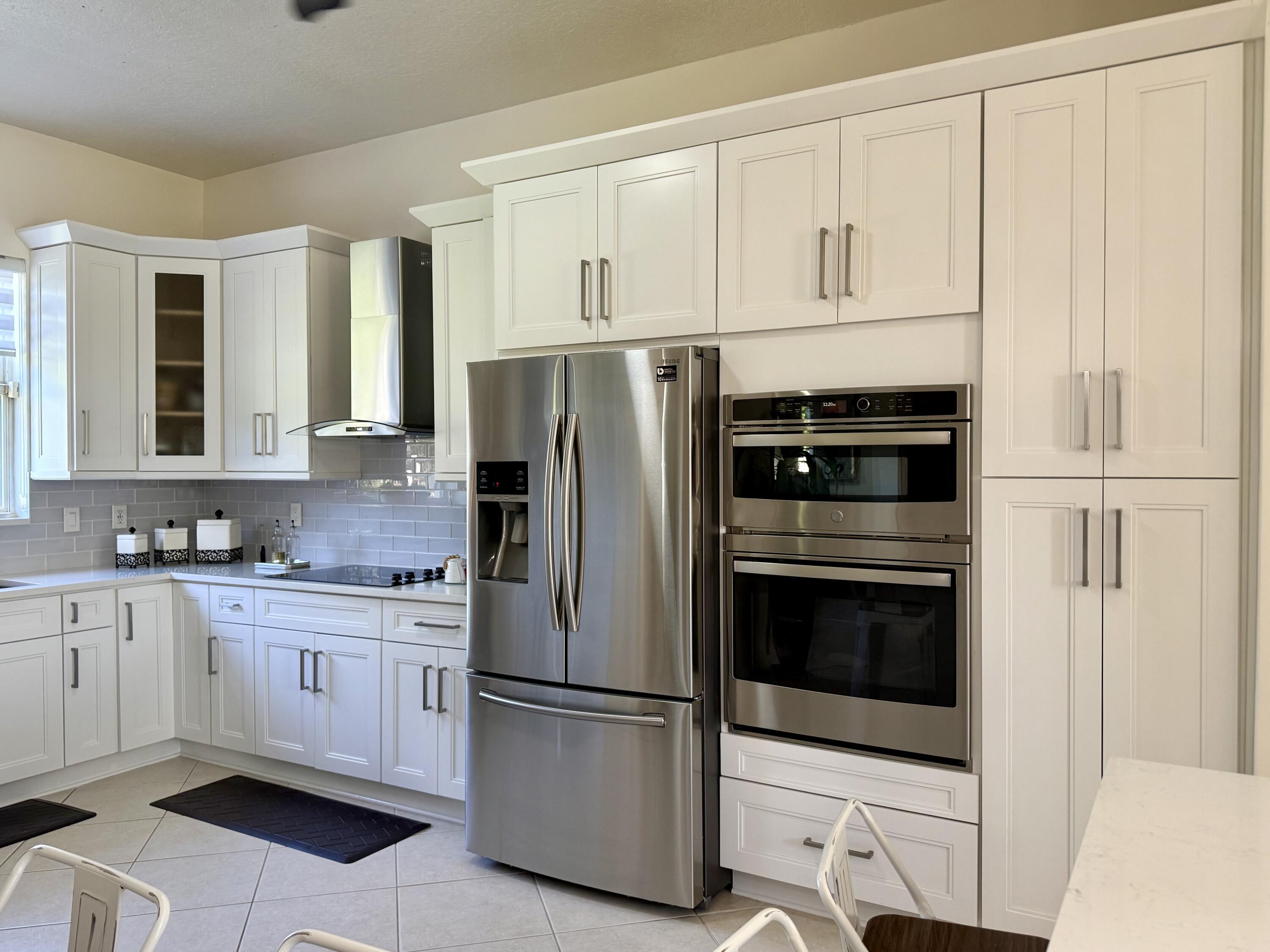 3022 Southeast Wake Road Port St. Lucie, FL 34984 - Photo 6 of 20 Kitchen