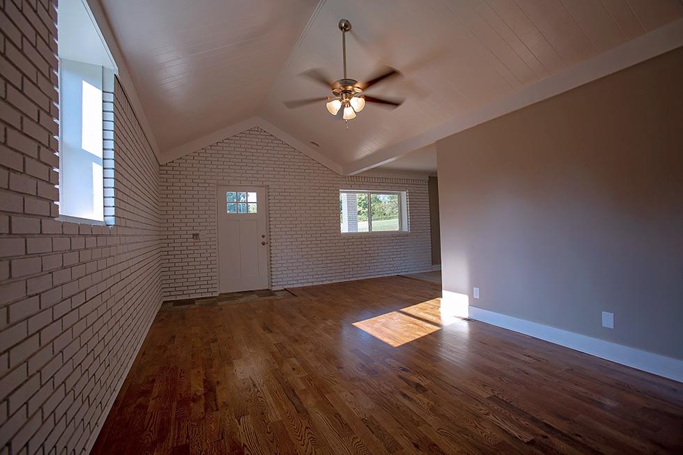 1080 Ashley Road Chapmansboro, TN 37035 - Photo 5 of 24 Gallery Image 5