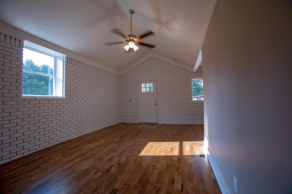 1080 Ashley Road Chapmansboro, TN 37035 - Photo 6 of 24 Gallery Image 6
