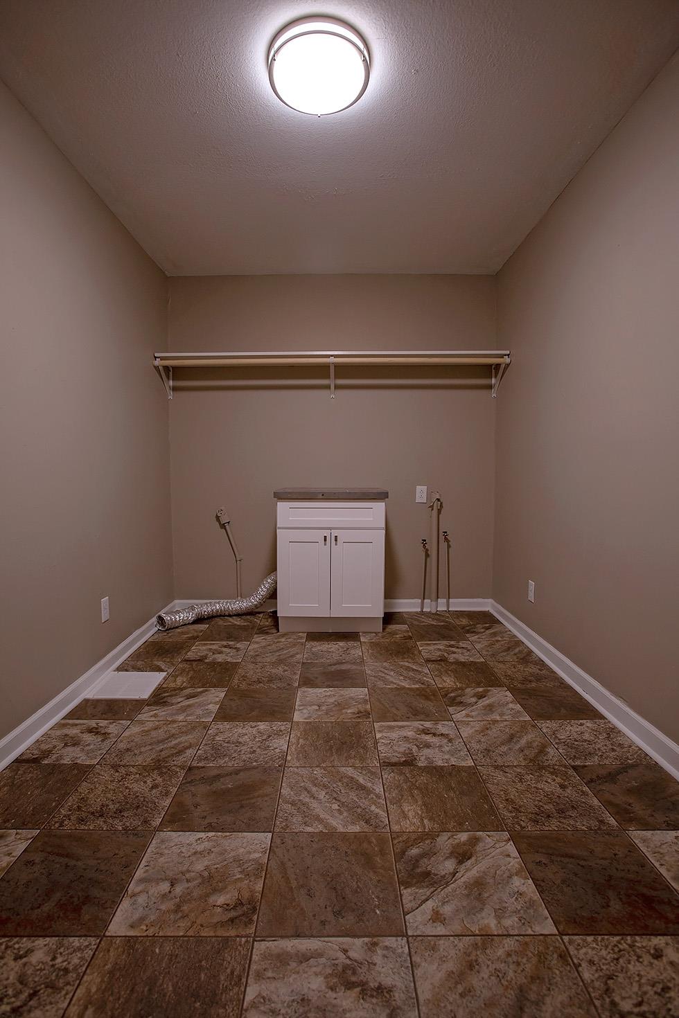 1080 Ashley Road Chapmansboro, TN 37035 - Photo 8 of 24 Gallery Image 8
