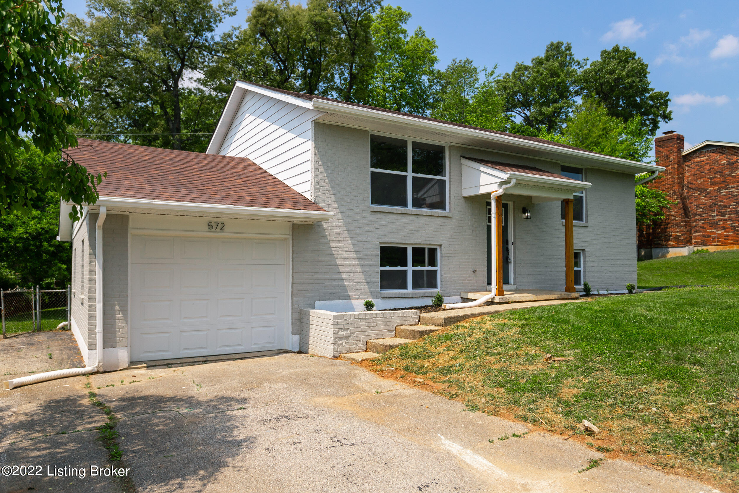 572 Gates Road Elizabethtown, KY 42701 - Photo 4 of 45 572 Gates Road-03