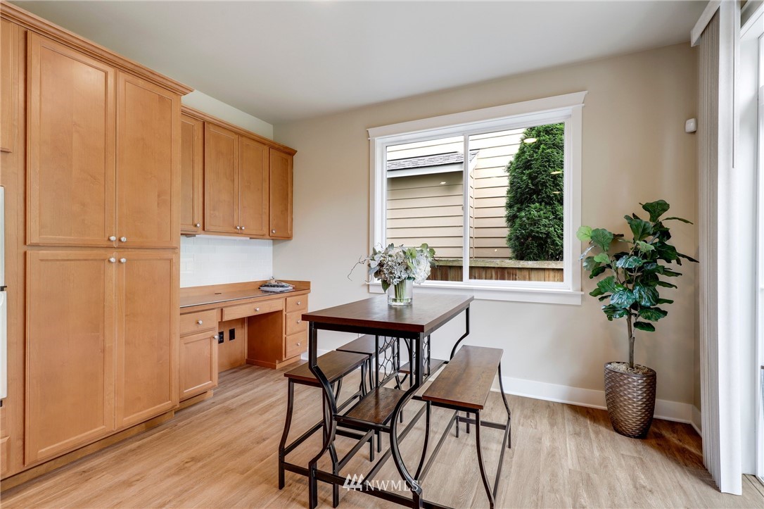 3828 164th Place Southeast Bothell, WA 98012 - Photo 11 of 32 Gallery Image 11