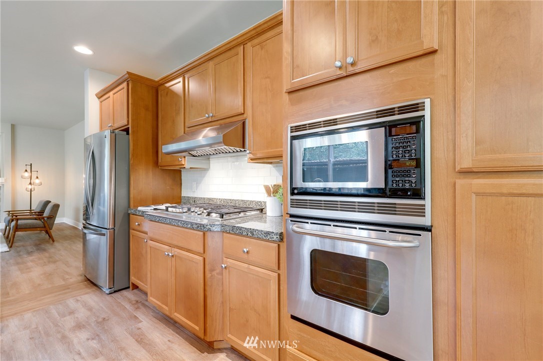 3828 164th Place Southeast Bothell, WA 98012 - Photo 13 of 32 Gallery Image 13