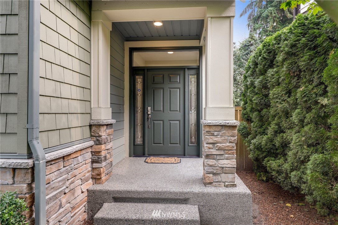 3828 164th Place Southeast Bothell, WA 98012 - Photo 3 of 32 Gallery Image 3