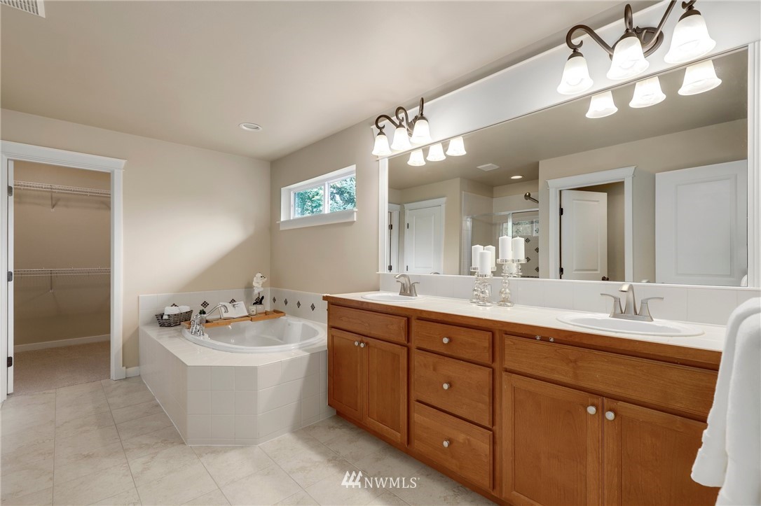 3828 164th Place Southeast Bothell, WA 98012 - Photo 21 of 32 Gallery Image 21