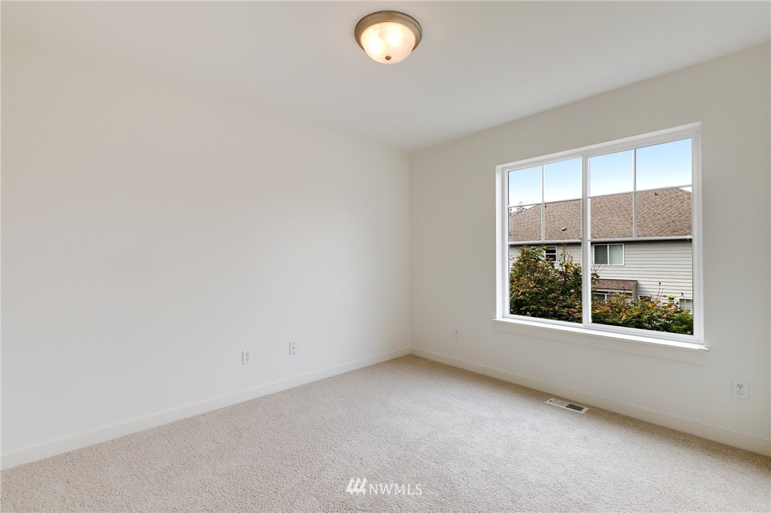 3828 164th Place Southeast Bothell, WA 98012 - Photo 26 of 32 Gallery Image 26