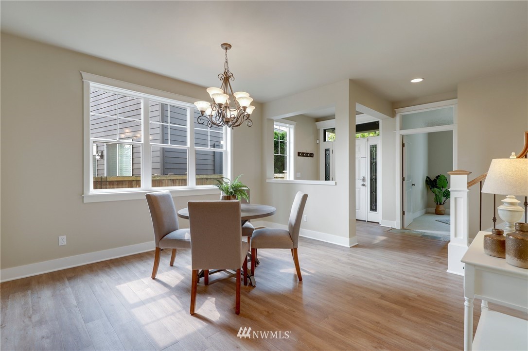 3828 164th Place Southeast Bothell, WA 98012 - Photo 5 of 32 Gallery Image 5