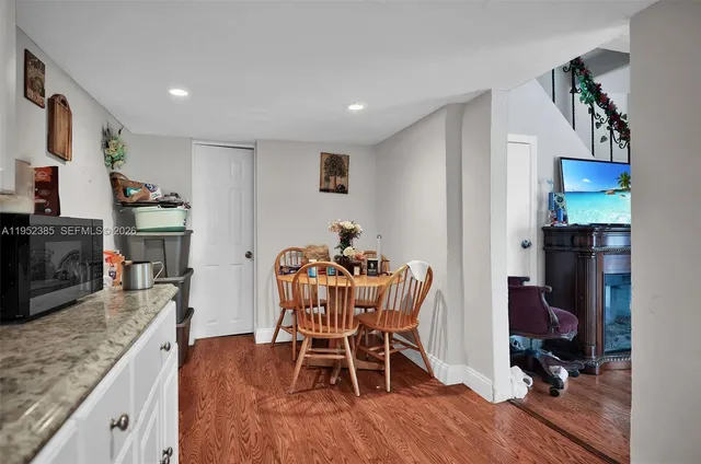 $500,000 | 2105 Northwest 1st Street, Miami, FL 33125