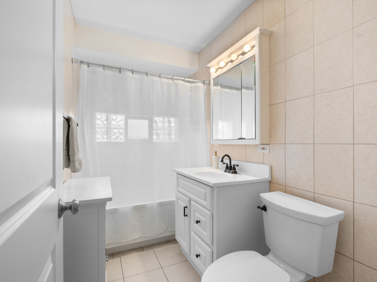 7818 West 26th Street, Unit 1N Riverside, IL 60546 - Photo 10 of 15