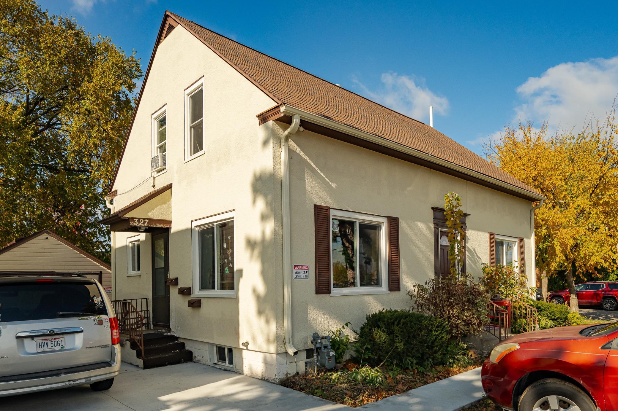 327 11th Avenue Northwest Rochester, MN 55901 - Photo 2 of 22