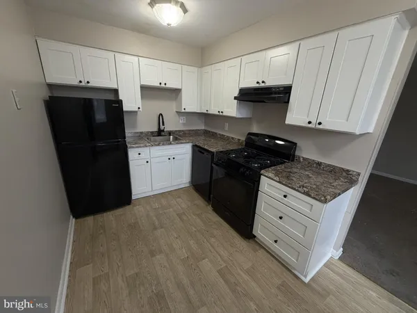$1,350 | 1600 Church Road, Unit D104, Wyncote, PA 19095
