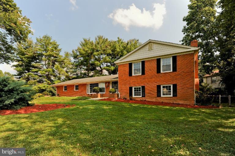 504 Fieldstone Road Silver Spring, MD 20905 - Photo 30 of 30 Exterior (Front)