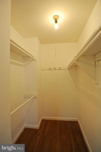 504 Fieldstone Road Silver Spring, MD 20905 - Photo 6 of 30 Walk in closet