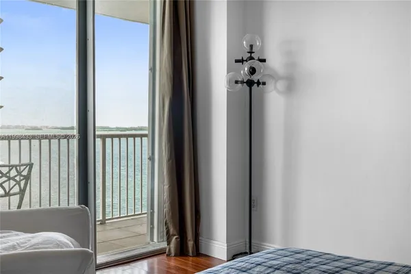$600,000 | 150 Southeast 25th Road, Unit 12B, Miami, FL 33129