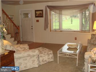 550 Merioneth Drive Exton, PA 19341 - Photo 2 of 12 Living Room