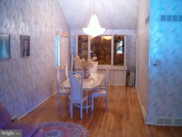 9709 Wynmill Road Philadelphia, PA 19115 - Photo 11 of 25 Dining Room