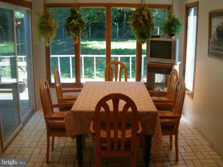 9709 Wynmill Road Philadelphia, PA 19115 - Photo 15 of 25 Dining Room