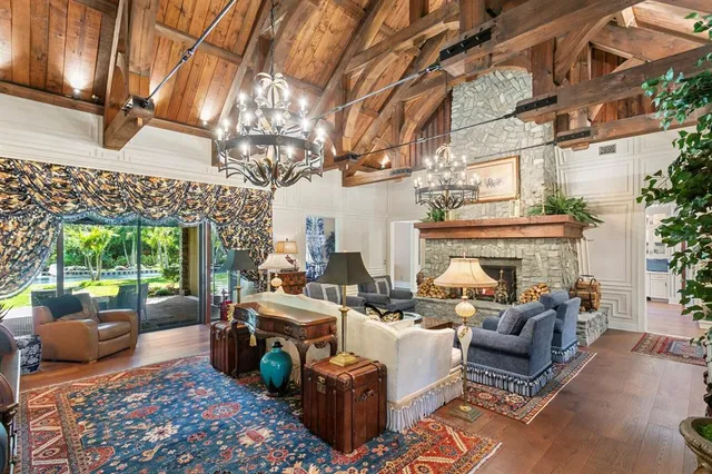 $2,475,000 | 3005 South Miller Road, Valrico, FL 33596