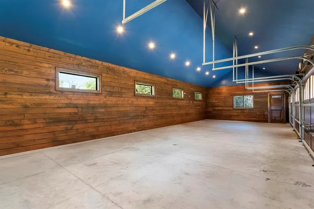 $2,475,000 | 3005 South Miller Road, Valrico, FL 33596