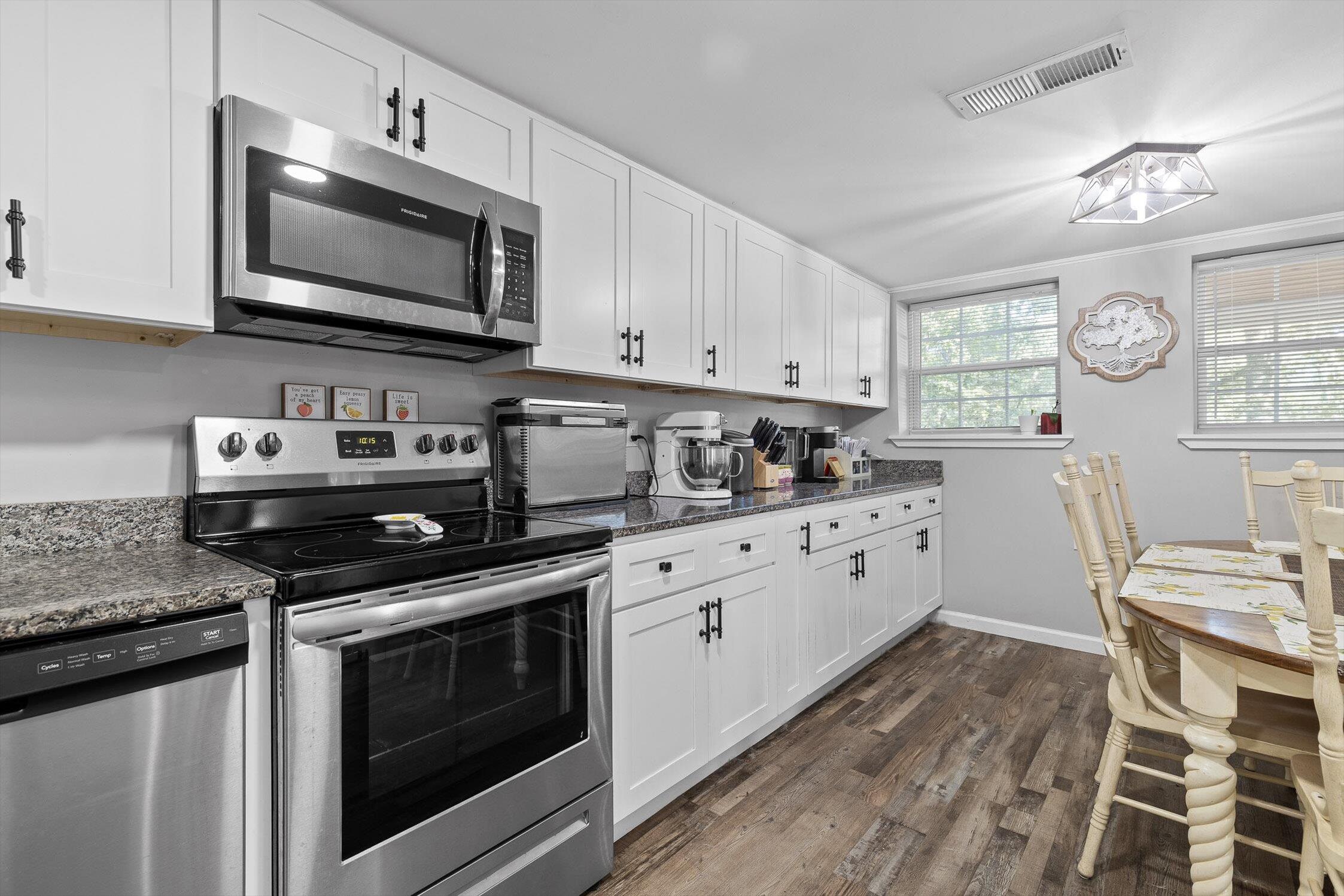 303 Cherokee Trail Northwest Dalton, GA 30721 - Photo 15 of 29 17-Cherokee Trail-14