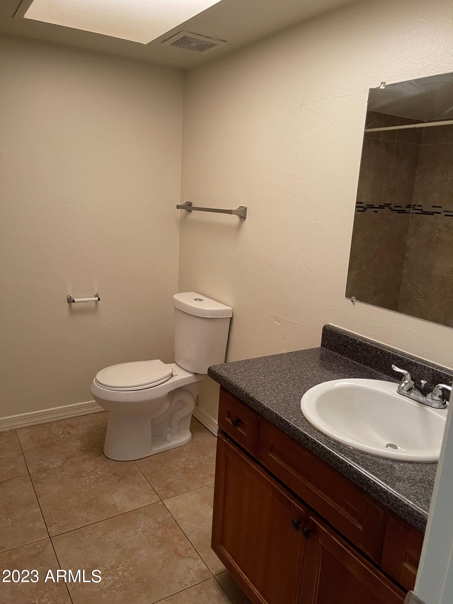 3605 West Bethany Home Road, Unit 17 Phoenix, AZ 85019 - Photo 11 of 12 IMG_0124