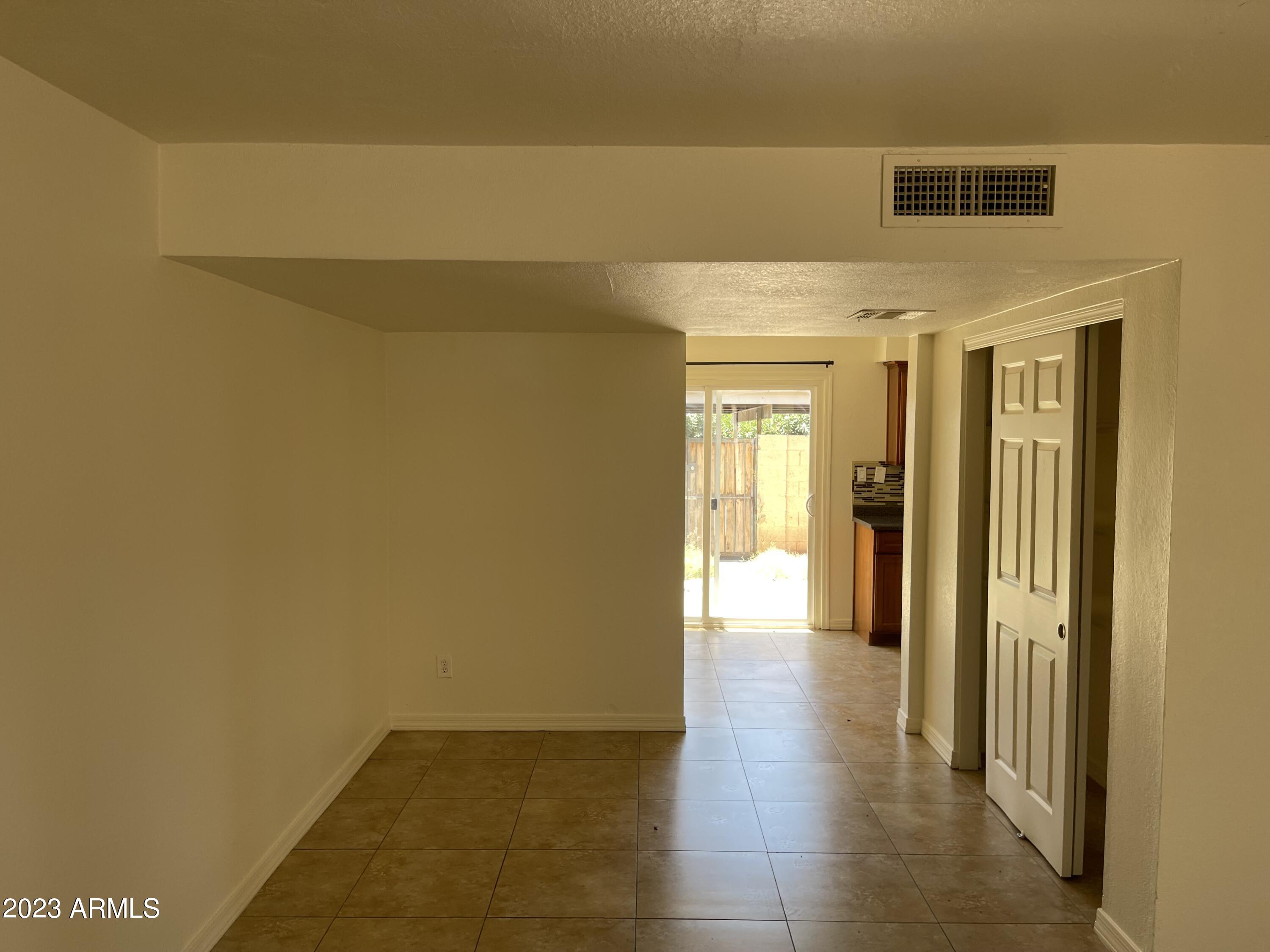 3605 West Bethany Home Road, Unit 17 Phoenix, AZ 85019 - Photo 4 of 12 IMG_0117