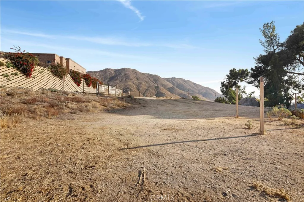 2935 Galaxie Road Riverside, CA 92507 - Photo 15 of 35 a view of a dry yard with mountain view