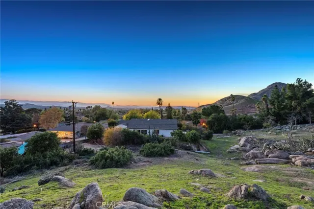 $300,000 | 2935 Galaxie Road, Riverside, CA 92507