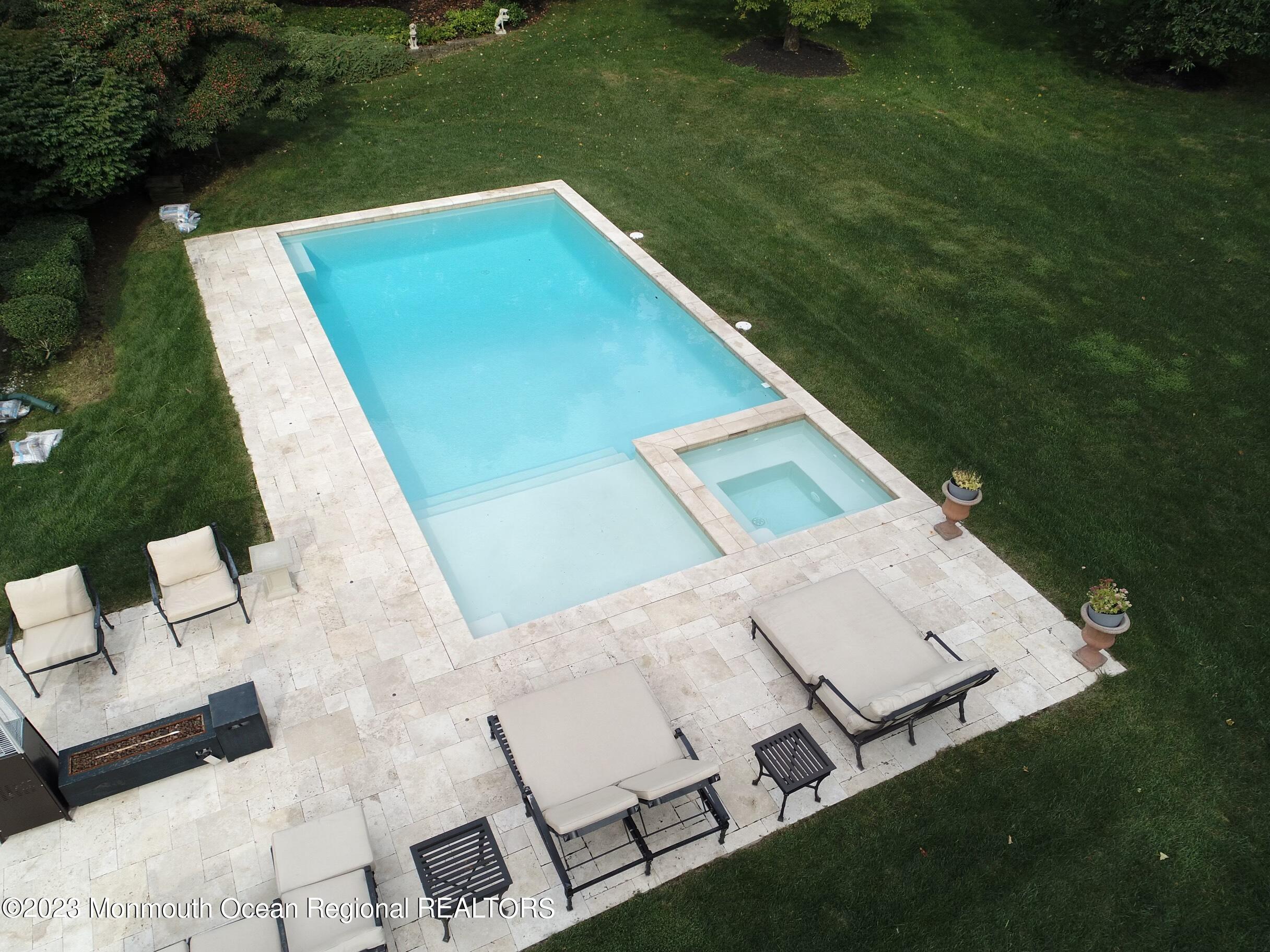 124 Rumson Road Rumson, NJ 07760 - Photo 3 of 52 a view of a backyard