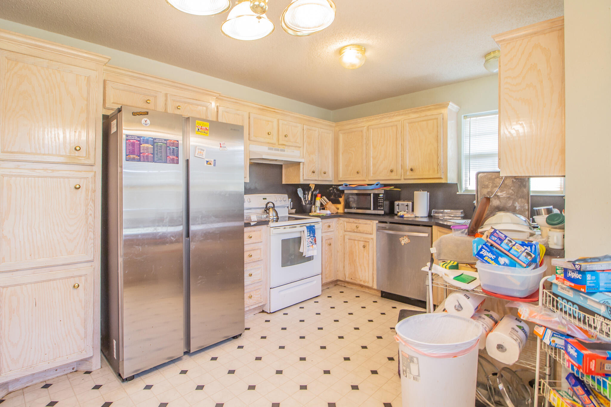 1107 77th Street Lubbock, TX 79423 - Photo 6 of 18 IMG_9534