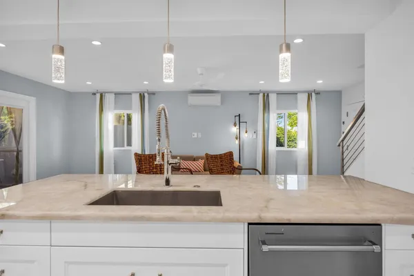 $4,500 | 100 Auhana Road, Unit 103, Kihei, HI 96753
