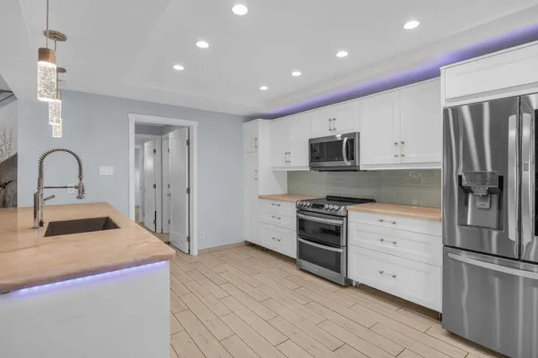 $4,500 | 100 Auhana Road, Unit 103, Kihei, HI 96753