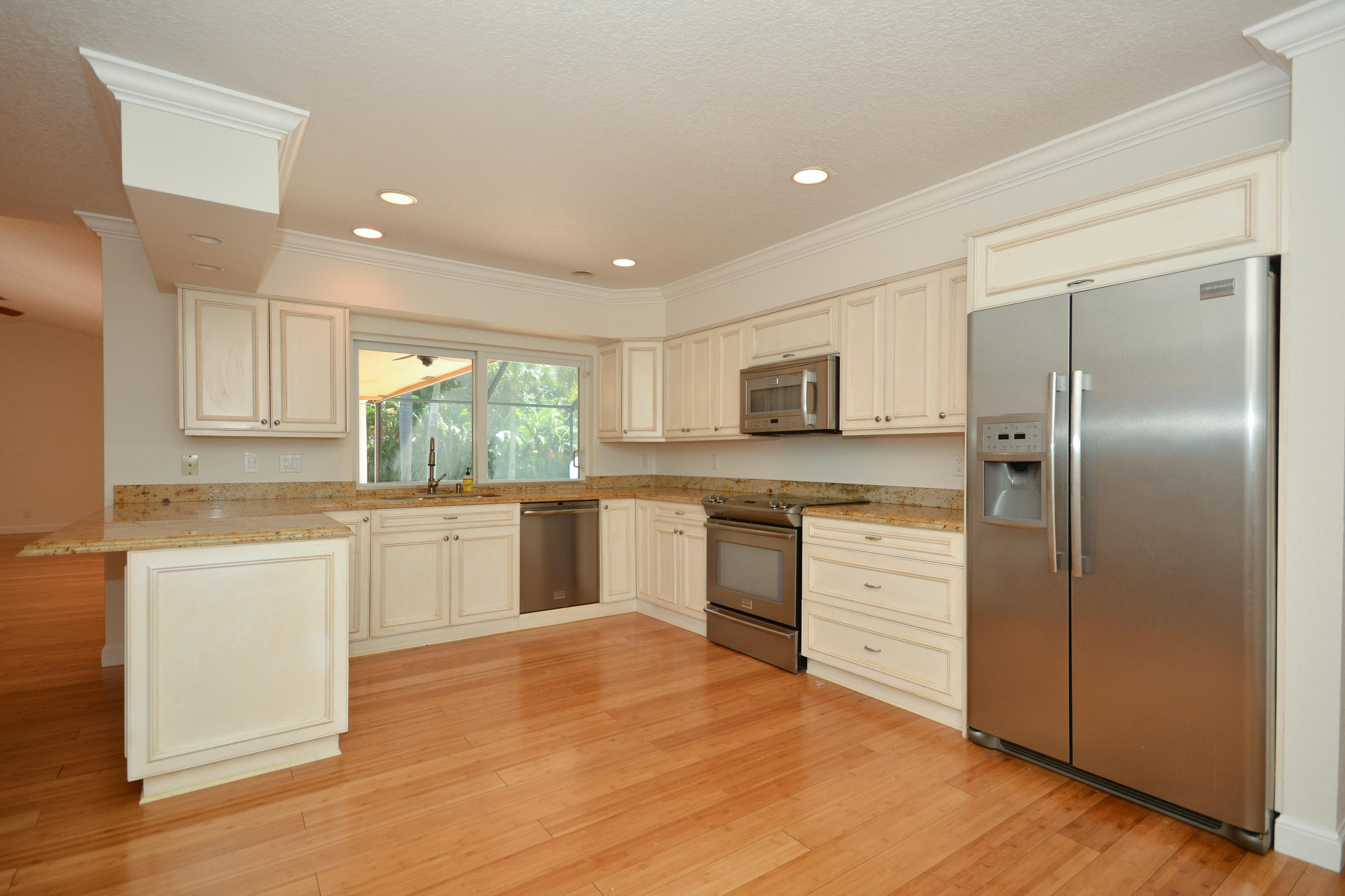 1680 Parkside Circle South Boca Raton, FL 33486 - Photo 4 of 28 1680 SW 22nd Avenue Cir_reshoot_Heidi Be