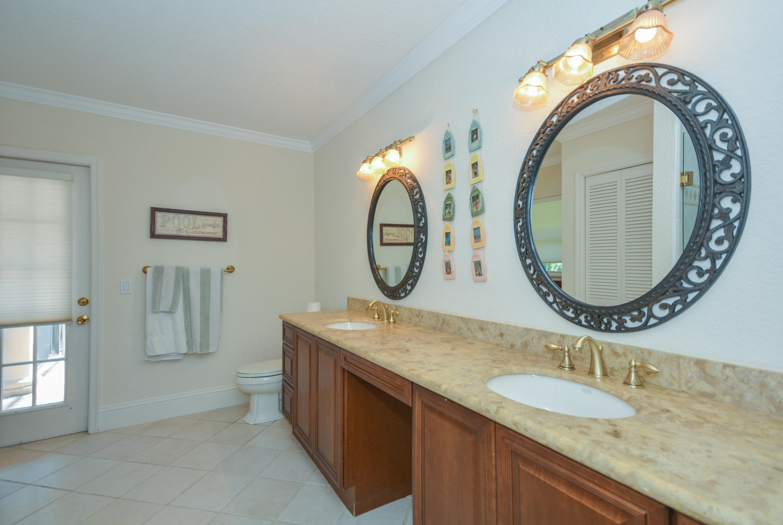 1680 Parkside Circle South Boca Raton, FL 33486 - Photo 8 of 28 cabana bath