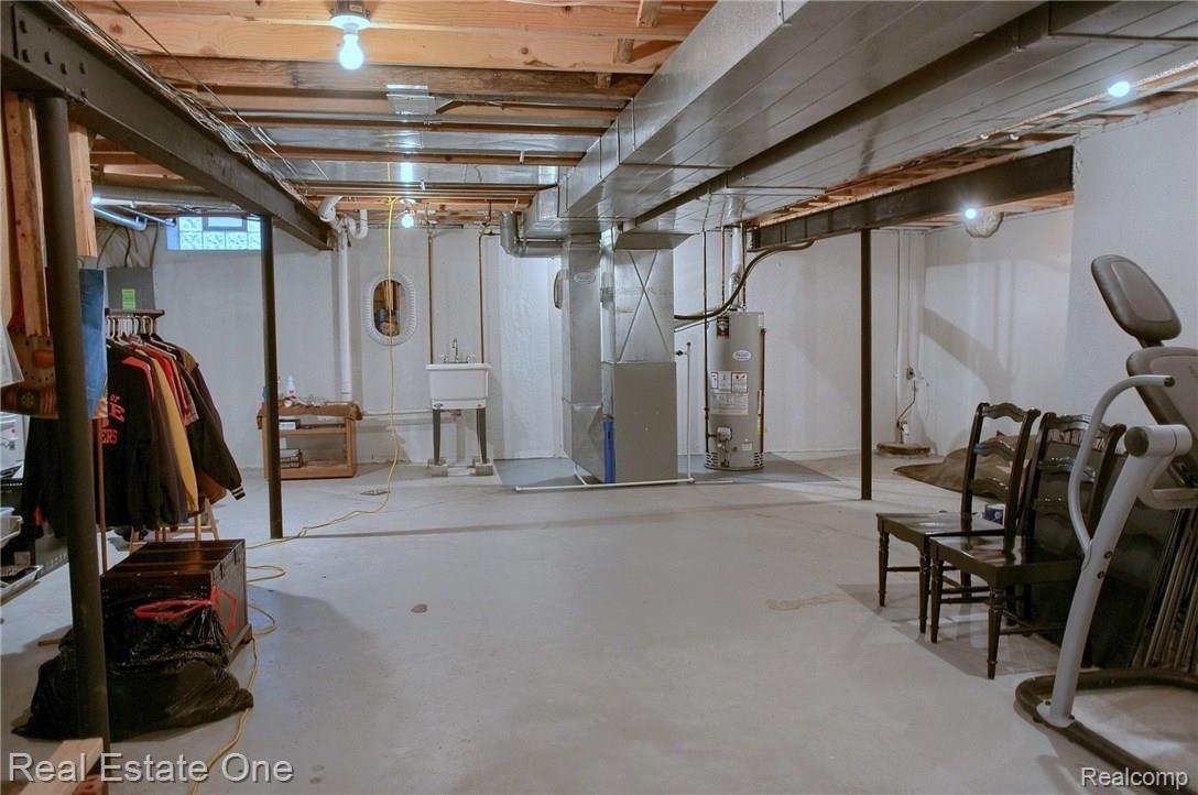 2054 Baron Rochester, MI 48307 - Photo 31 of 32 Lower_Level_2nd_View.jpg