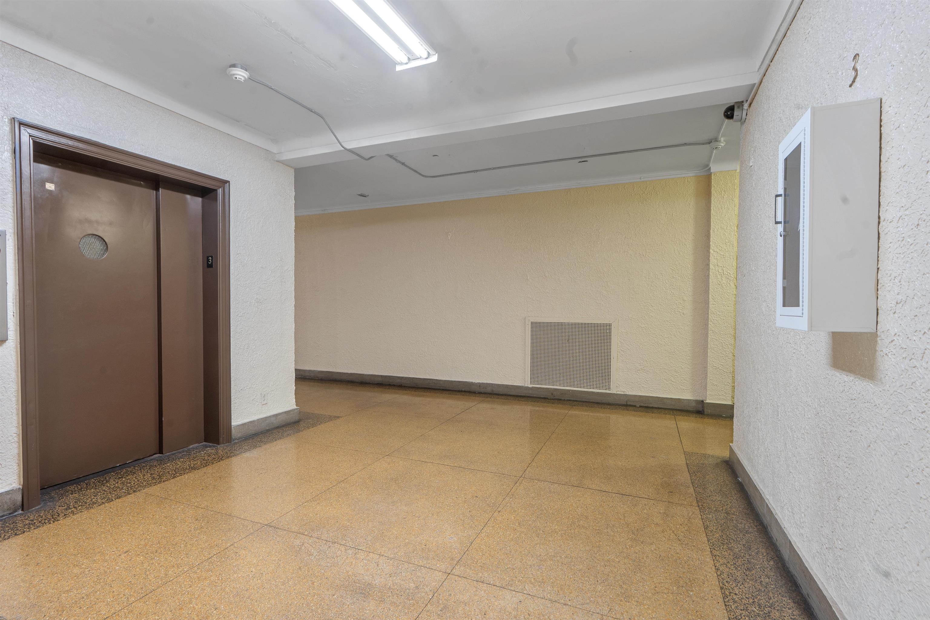 821 Bergen Avenue, Unit B5 Jersey City, NJ 07306 - Photo 11 of 13 a view of an empty room