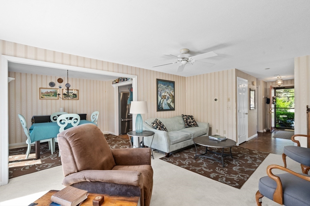 98 Village Post Road, Unit 98 Danvers, MA 01923 - Photo 6 of 27