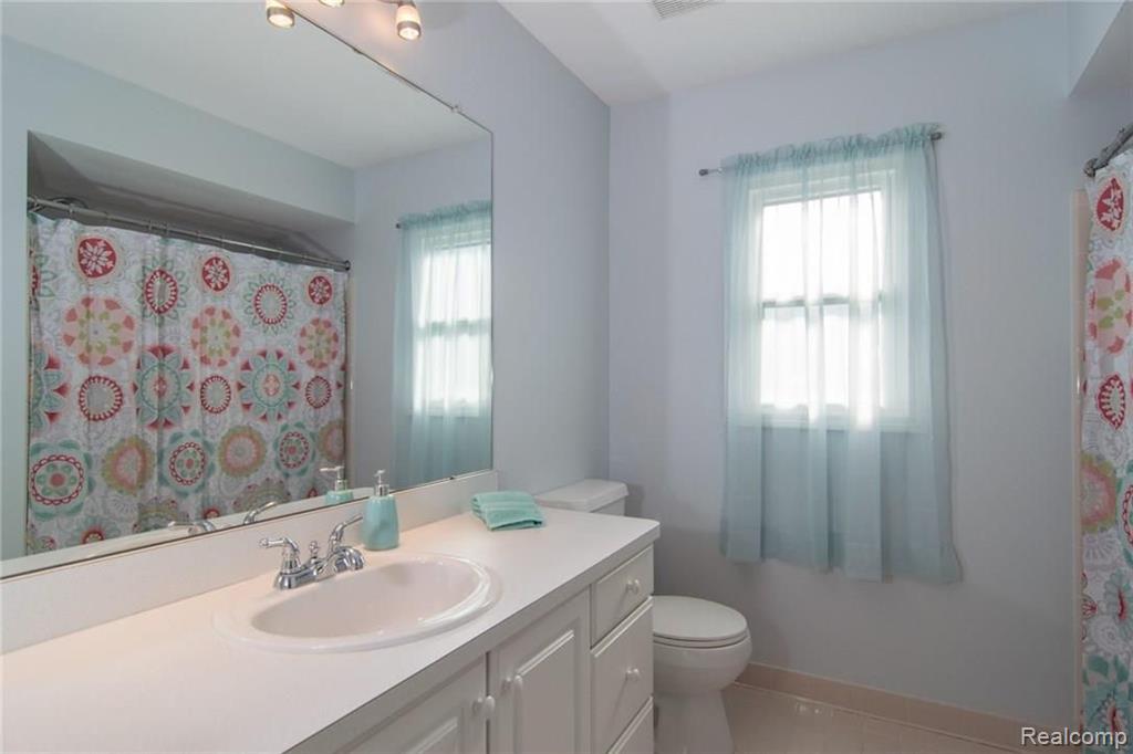 3055 Lexham Lane Rochester Hills, MI 48309 - Photo 28 of 35