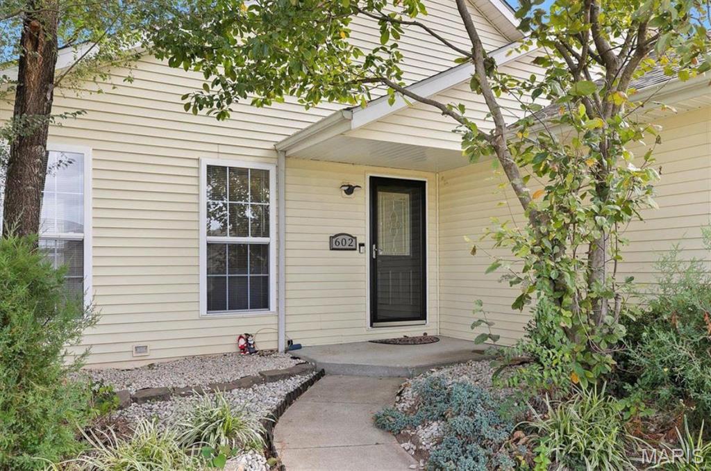 602 South 5th Street Caseyville, IL 62232 - Photo 3 of 34