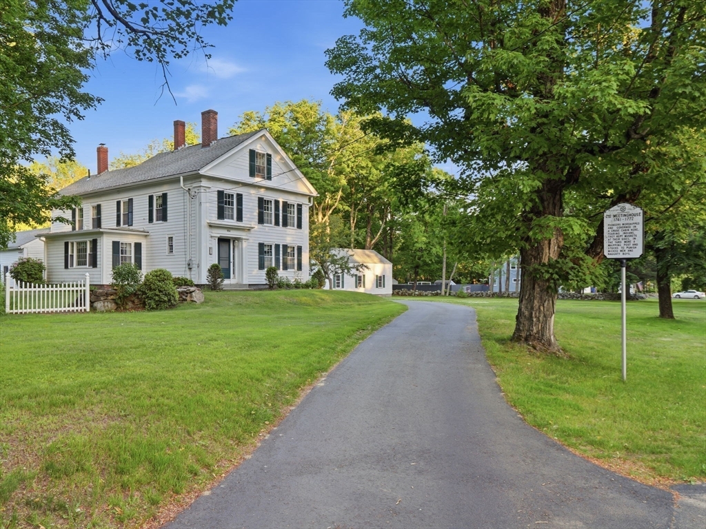 834 Pleasant Street Athol, MA 01331 - Photo 2 of 40