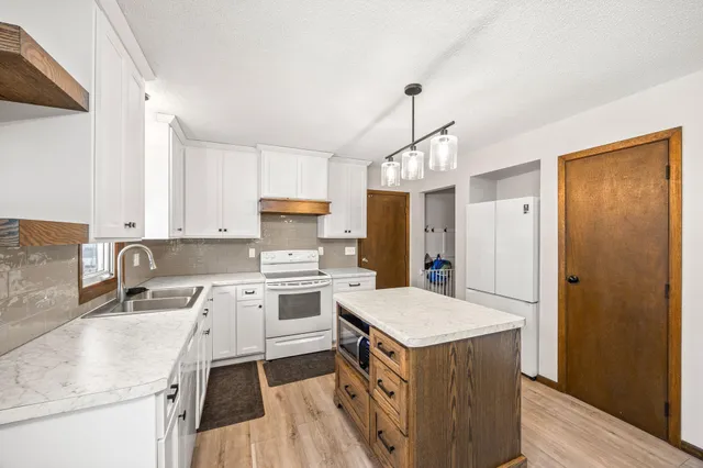 $295,000 | 26 4th Avenue Southeast, St. Joseph, MN 56374