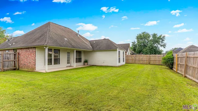 $2,150 | 12237 Spring Valley Drive, Geismar, LA 70734